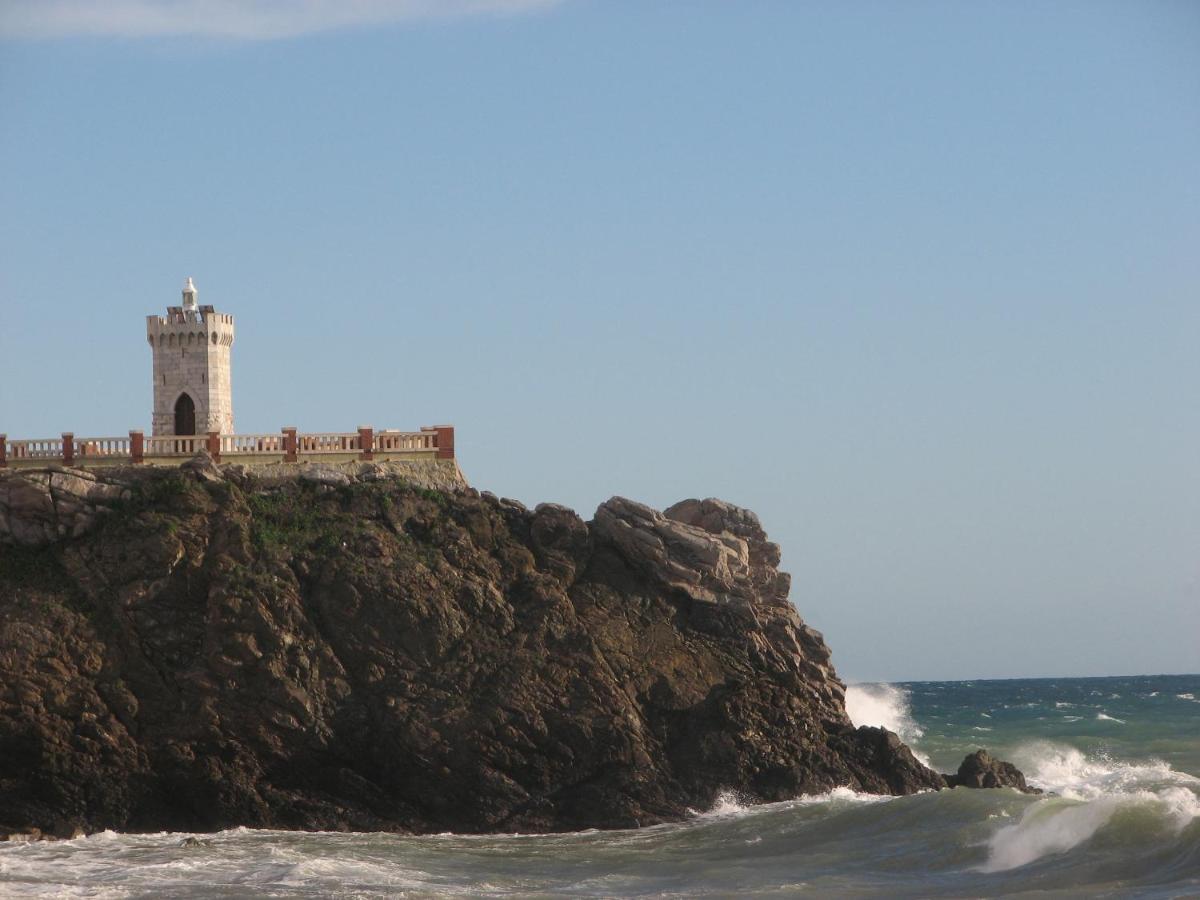 Casa Ilanfra - Appartamenti Gabbiano, Farfalla E Stella Marina Piombino Exteriör bild