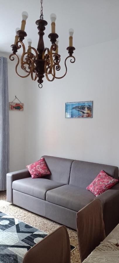 Casa Ilanfra - Appartamenti Gabbiano, Farfalla E Stella Marina Piombino Exteriör bild