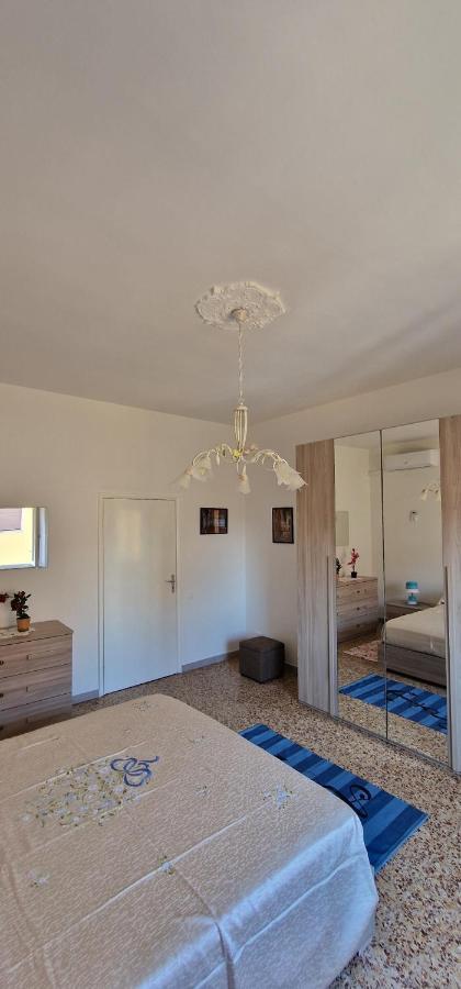 Casa Ilanfra - Appartamenti Gabbiano, Farfalla E Stella Marina Piombino Exteriör bild