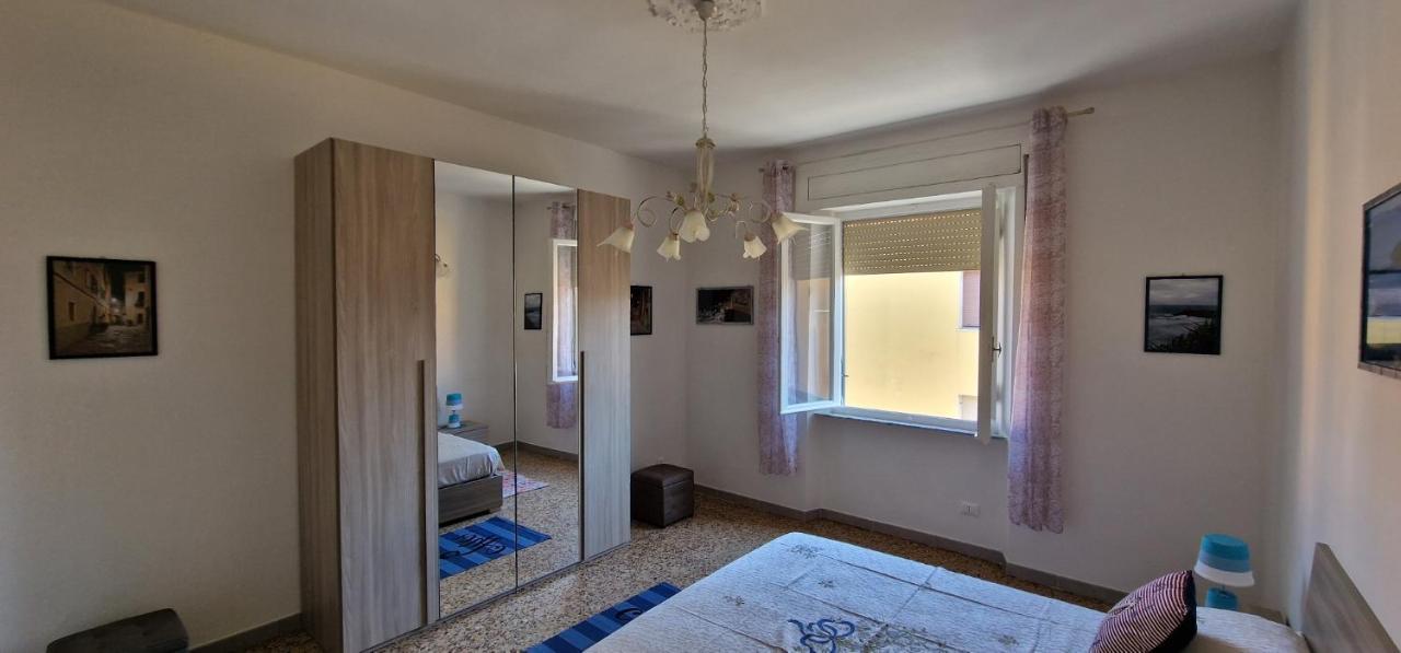Casa Ilanfra - Appartamenti Gabbiano, Farfalla E Stella Marina Piombino Exteriör bild