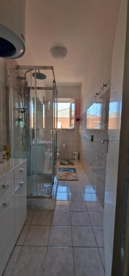 Casa Ilanfra - Appartamenti Gabbiano, Farfalla E Stella Marina Piombino Exteriör bild