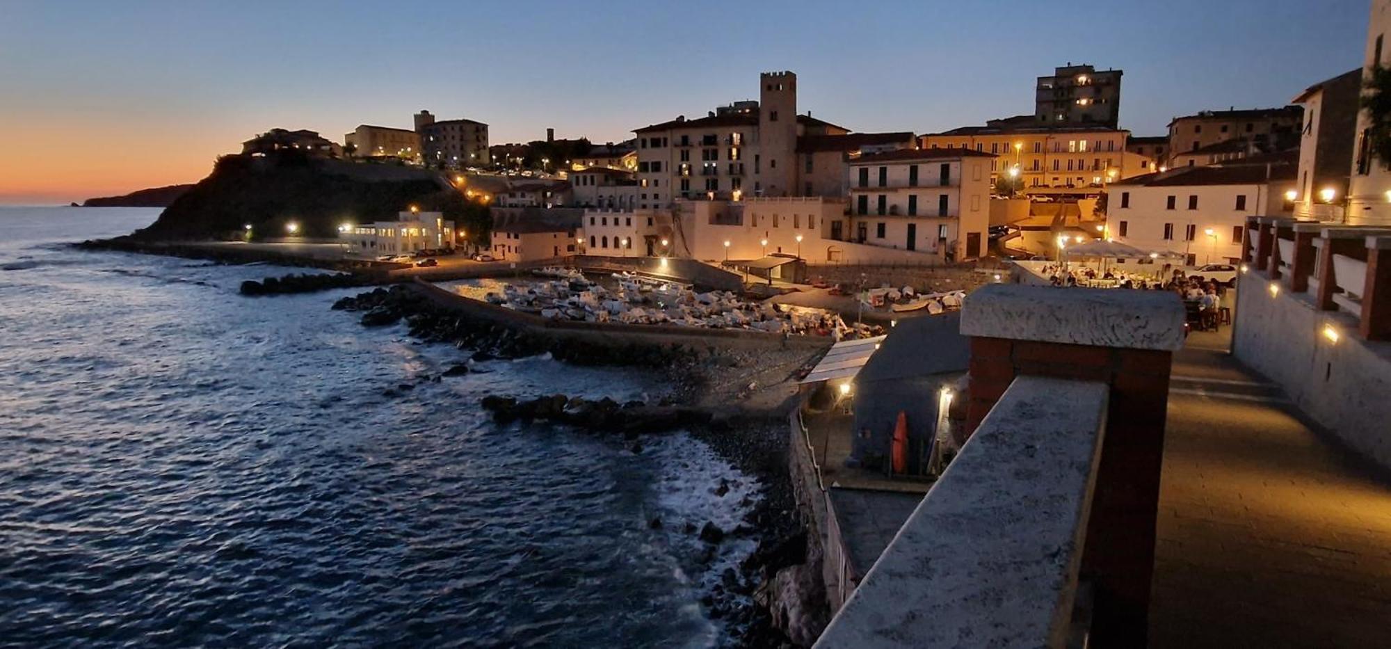 Casa Ilanfra - Appartamenti Gabbiano, Farfalla E Stella Marina Piombino Exteriör bild